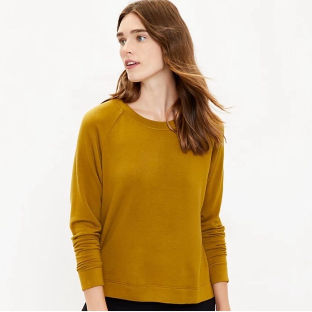 New Lou & Grey Signature Soft Crewneck Sweatshirt in Olive Chartreuse - XXS